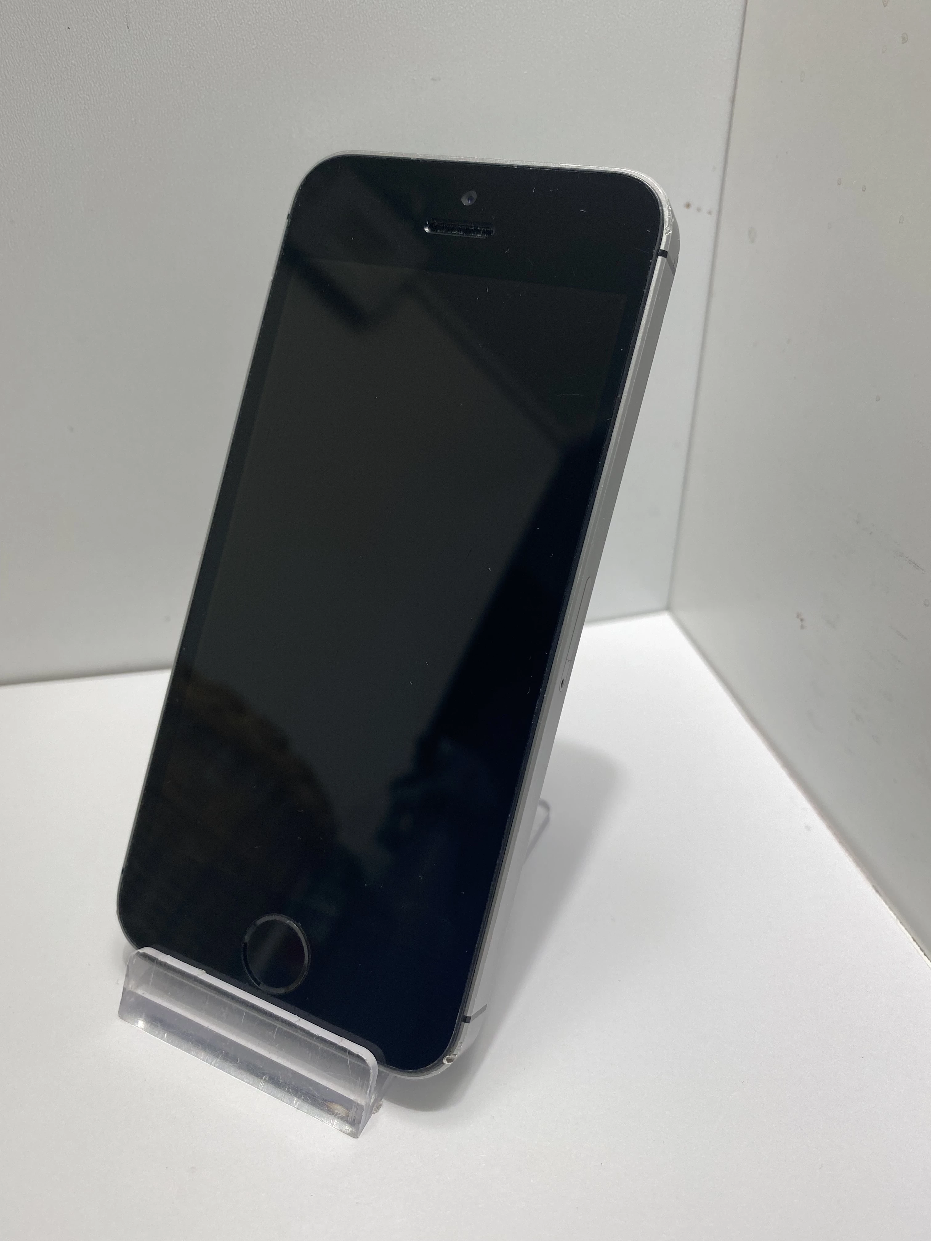 apple-iphone-se-kod-producenta-mp832lpa