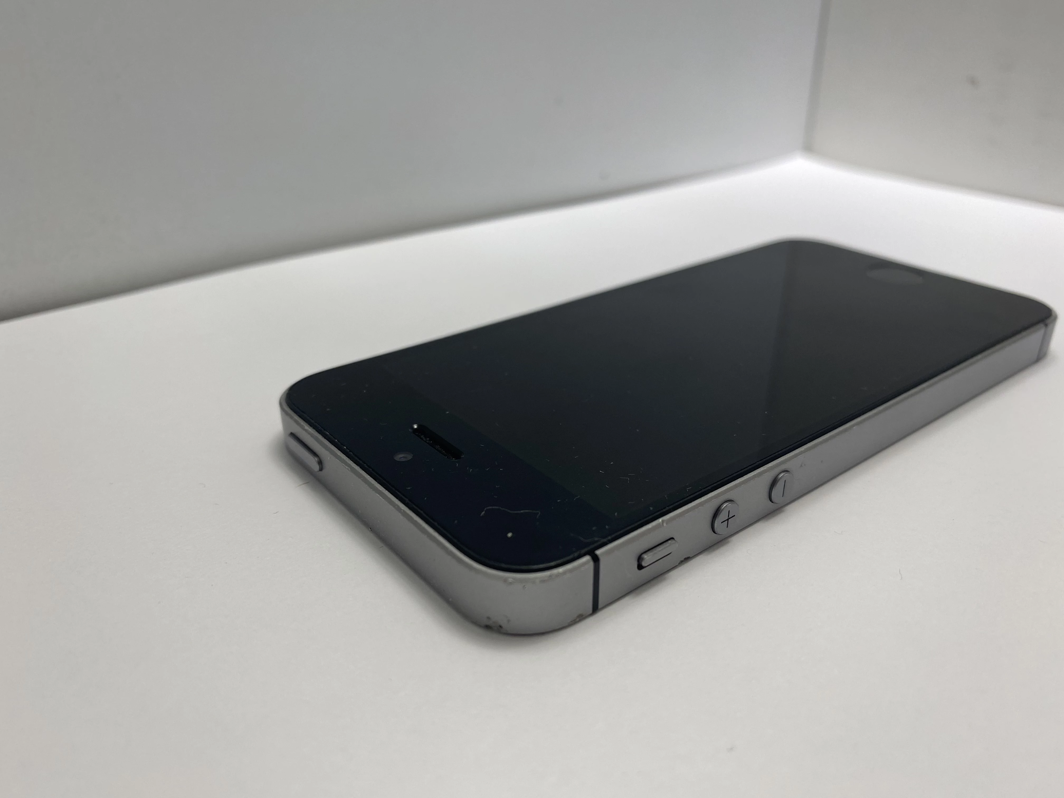 apple-iphone-se-stan-uzywany