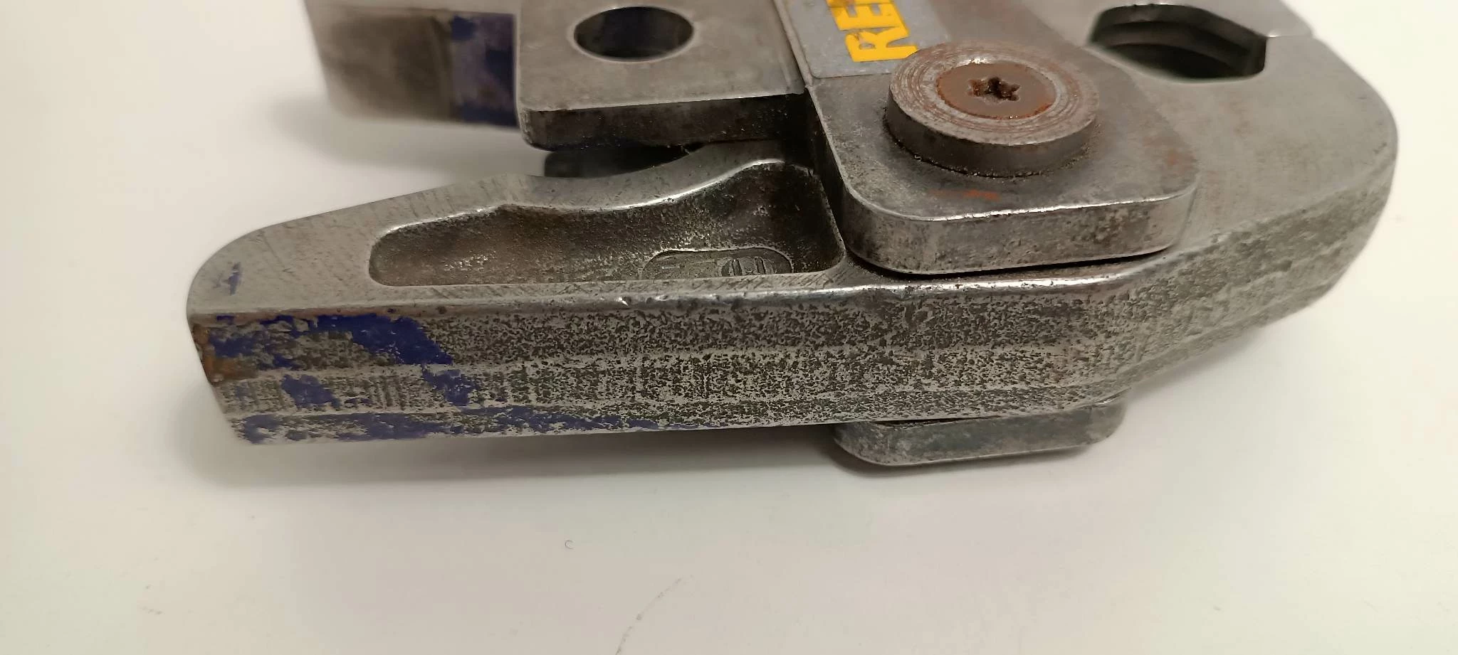 cegi-zaciskowe-rems-m22-stan-opakowania-brak-opakowania