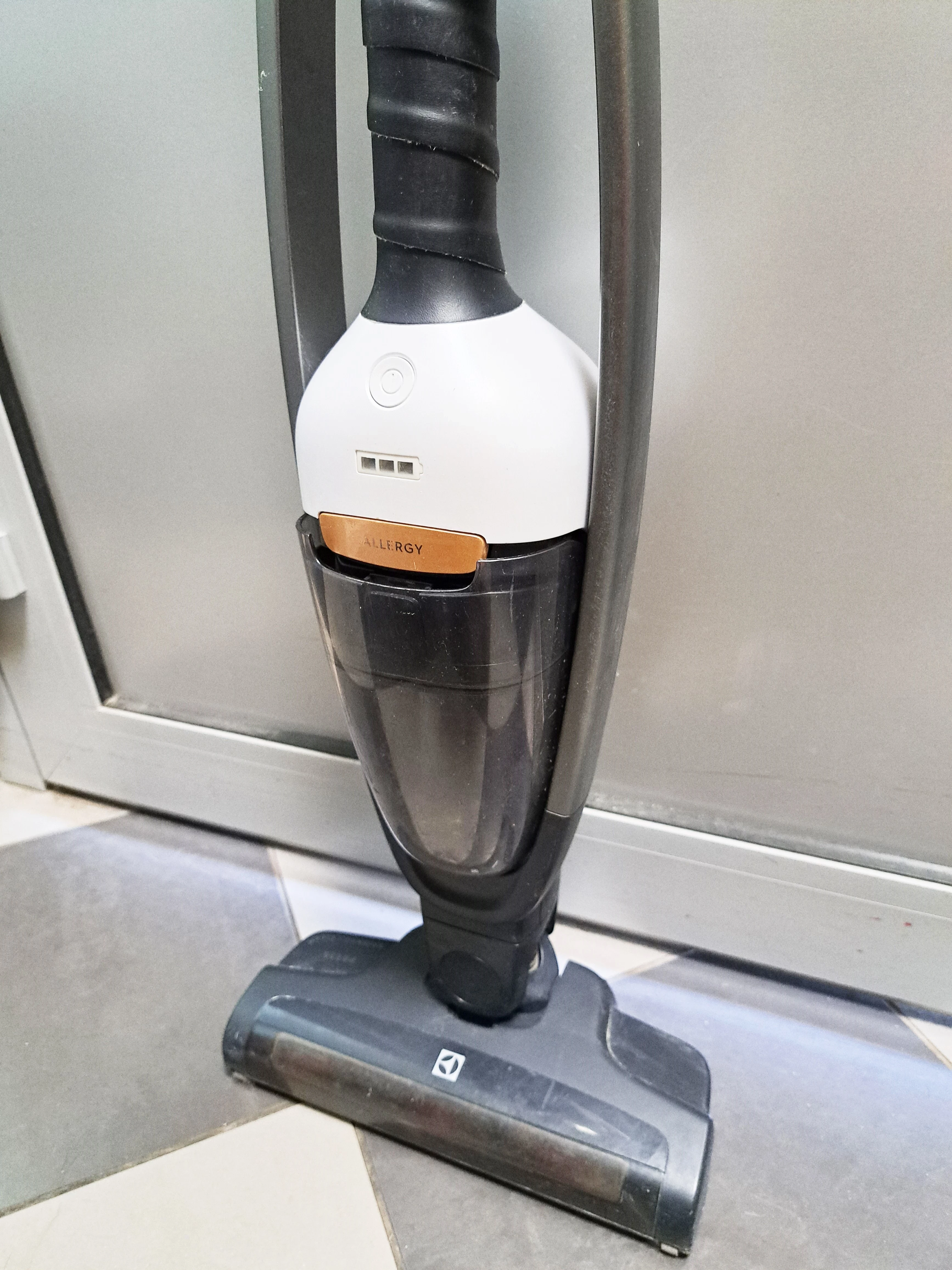 odkurzacz-electrolux-pure-q9-kod-producenta-pq91-40gg