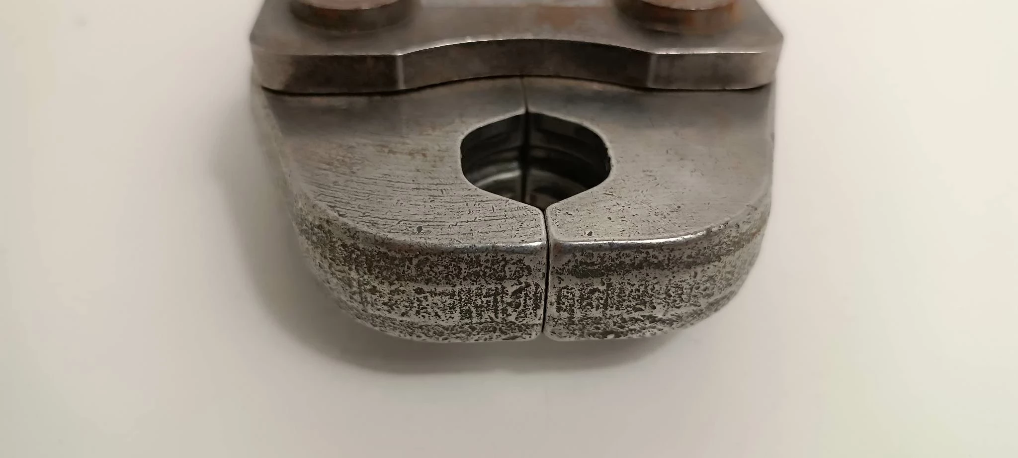 cegi-zaciskowe-rems-m22-stan-uzywany