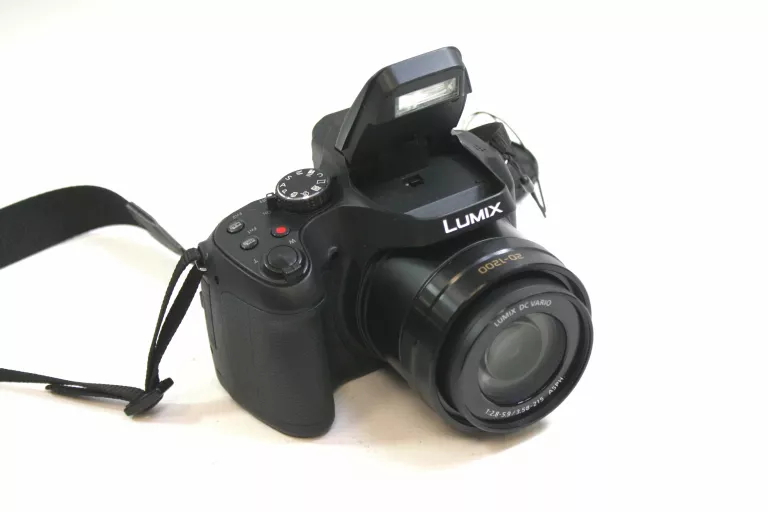 APARAT PANASONIC LUMIX DC-FZ82