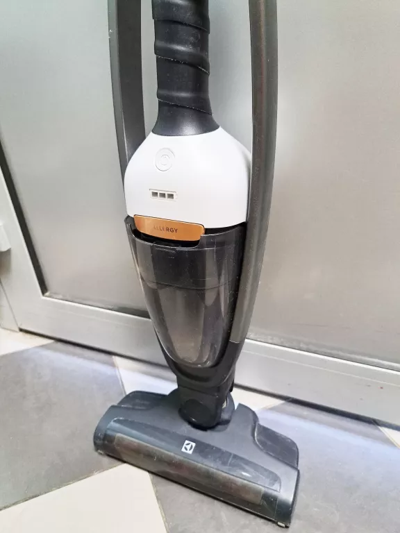 odkurzacz-electrolux-pure-q9-kod-producenta-pq91-40gg