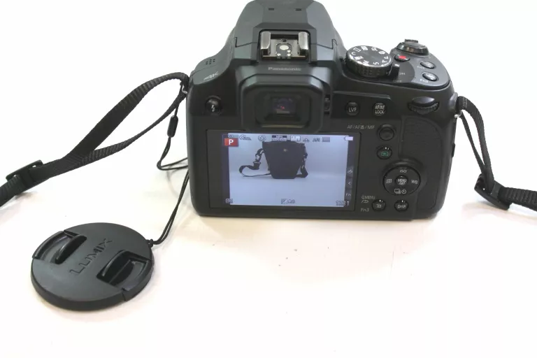 APARAT PANASONIC LUMIX DC-FZ82