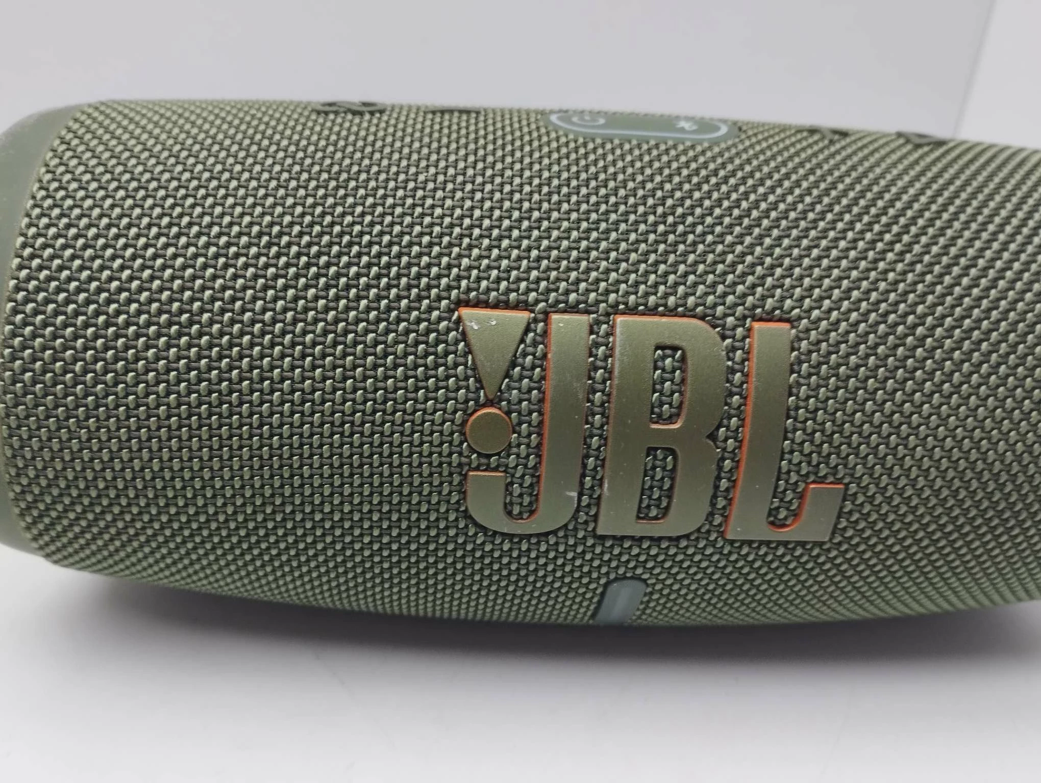 jbl-charge-5-zielony-kolor-zielony