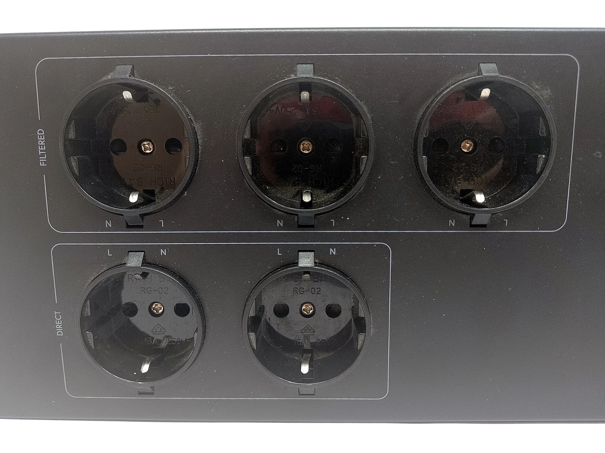 listwa-zasilajaca-taga-harmony-pf-500-tpc-ts15m-stan-uzywany