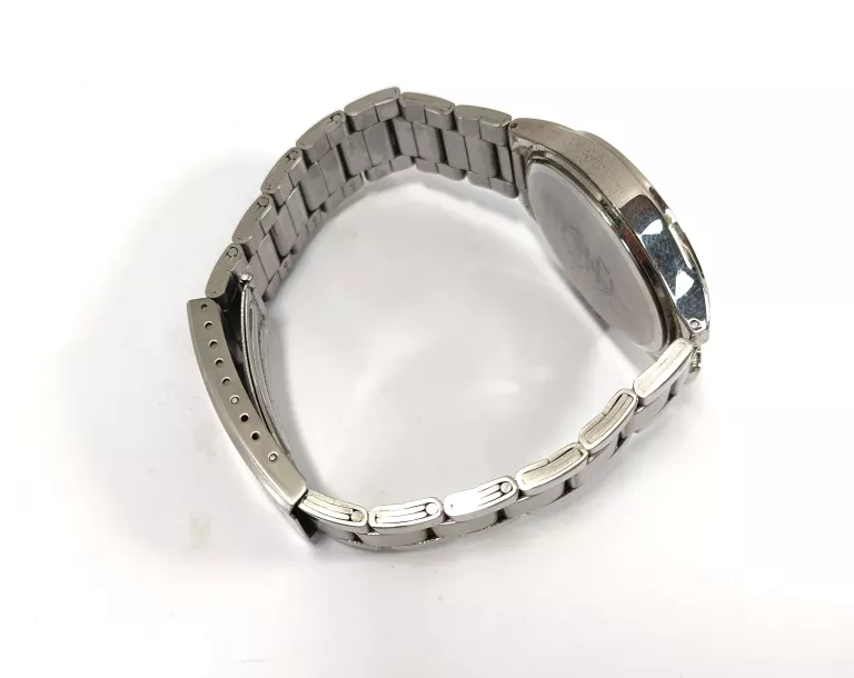 zegarek-qq-quartz-typ-nareczny