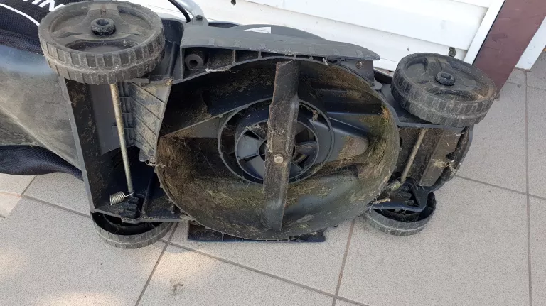 kosiarka-sterwins-1200w-elektryczna-marka-sterwins