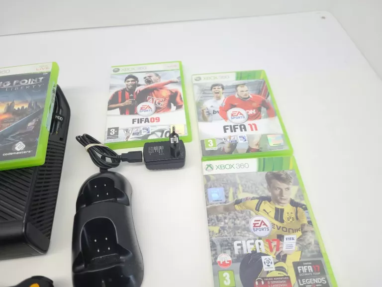 KONSOLA XBOX 360 120GB DWA PADY GRY KIEROWNICA