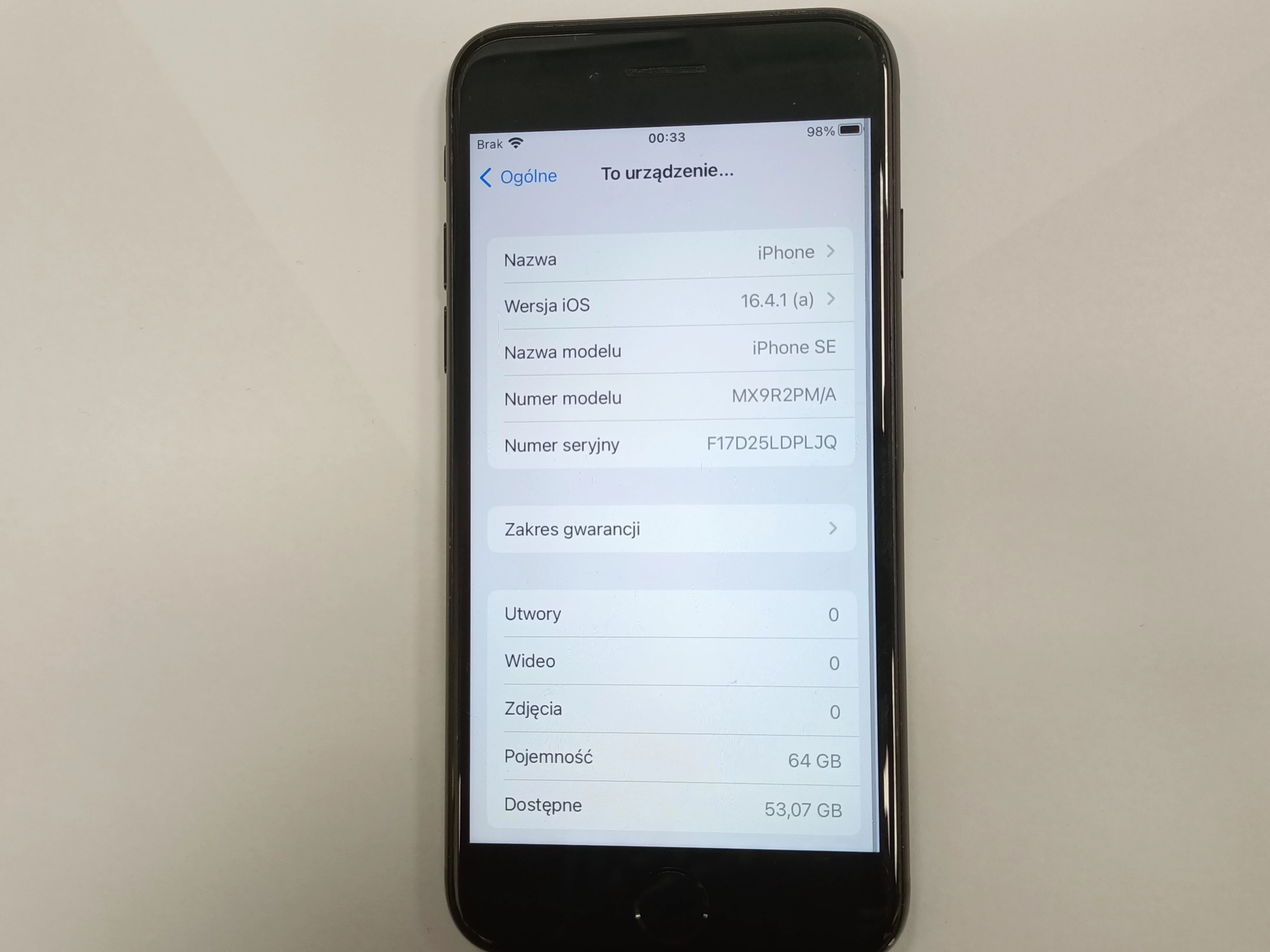 apple-iphone-se-2020-64gb-kond-bat82-typ-smartfon