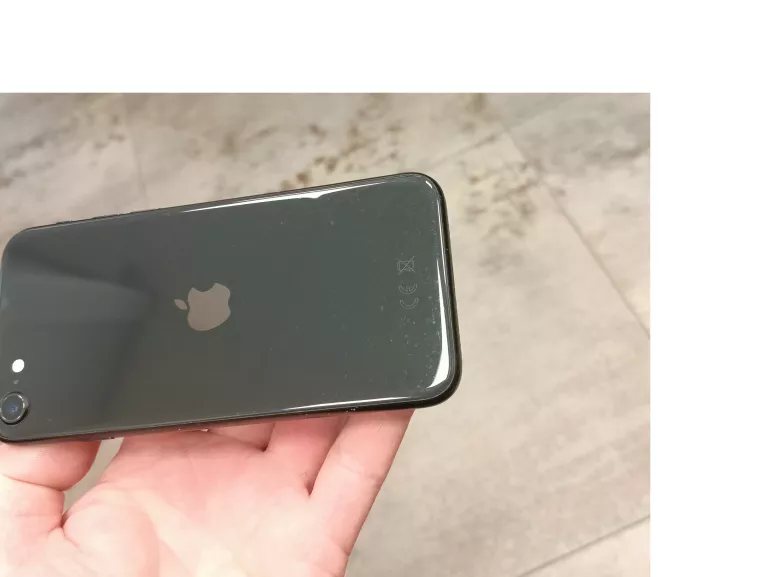 APPLE IPHONE SE 2020 64GB KOND BAT.82%