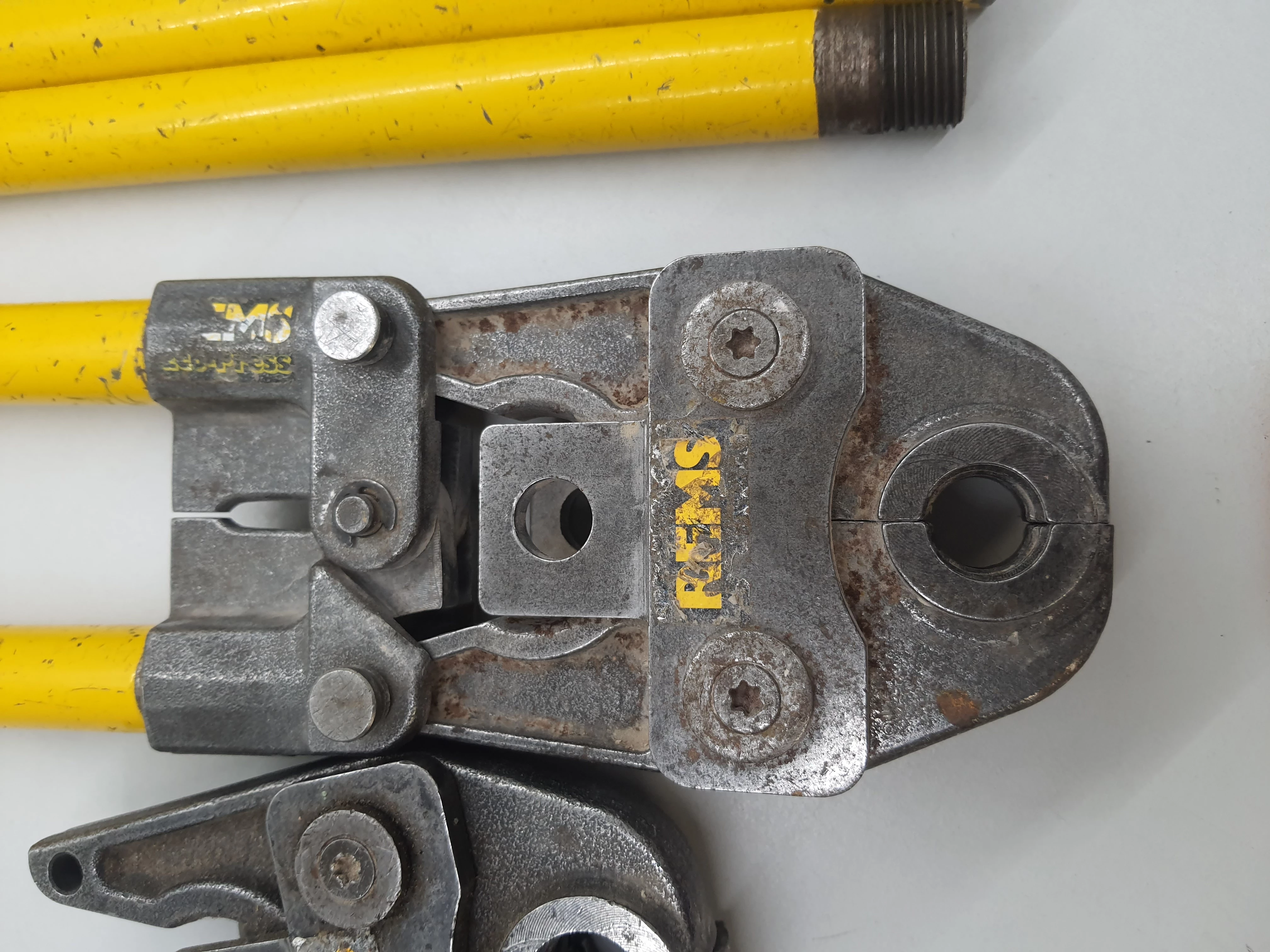 zaciskarka-reczna-rems-2-glowice-stan-uzywany