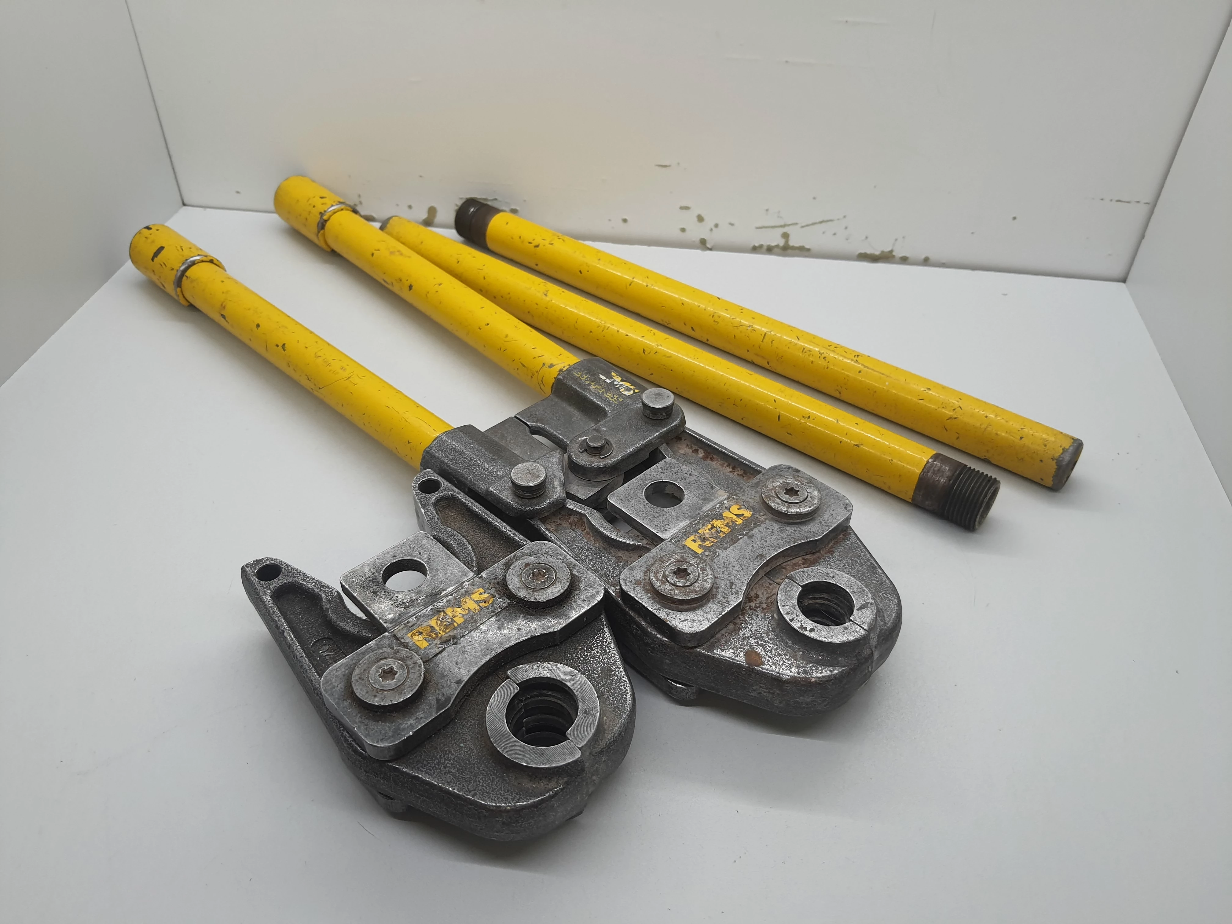 zaciskarka-reczna-rems-2-glowice-kod-producenta-1234