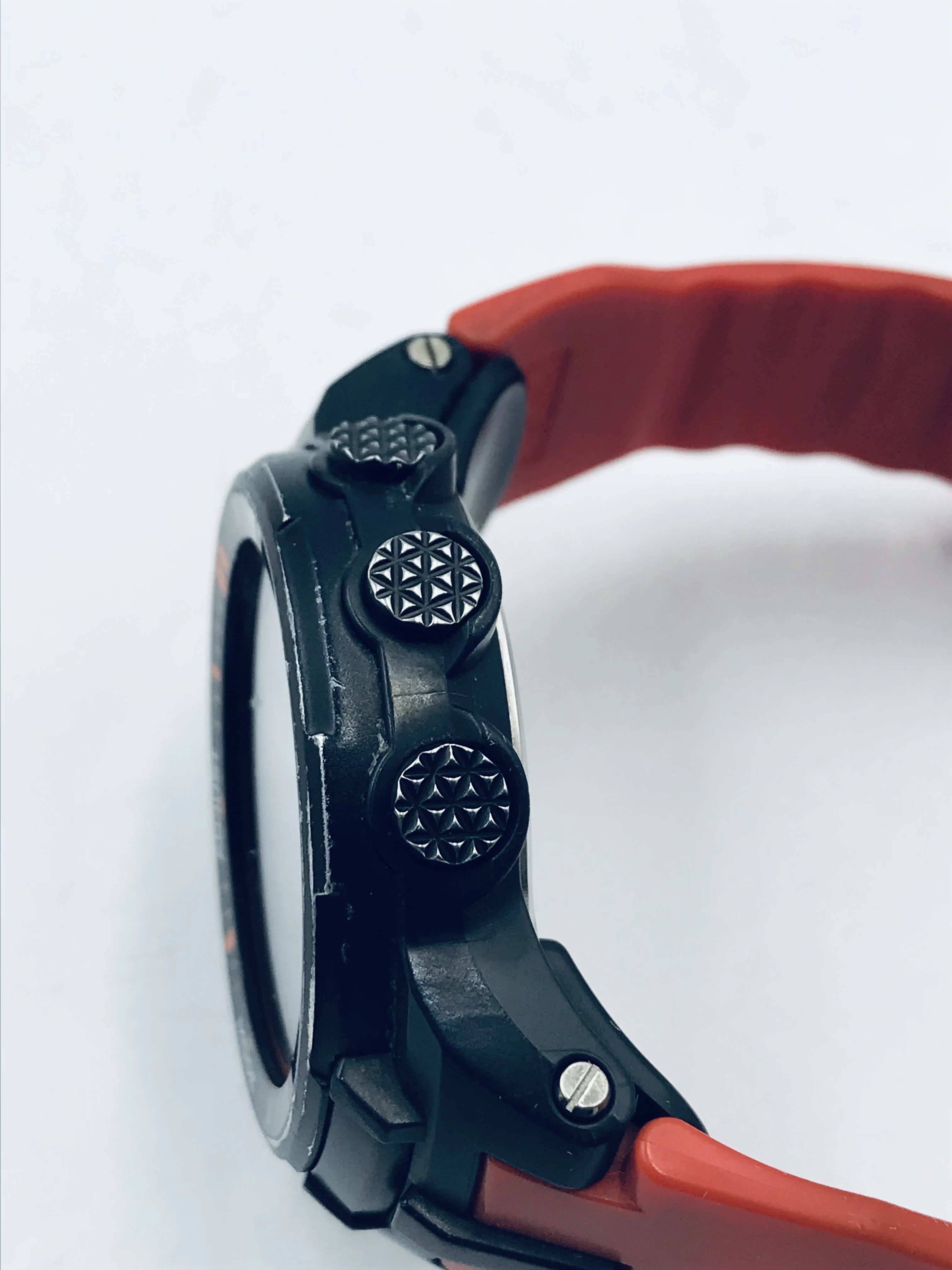 zegarek-casio-pro-trek-prw-3000-polecamy-mechanizm-bateria-sloneczna