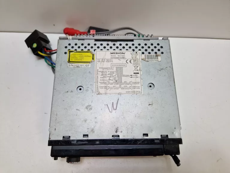 radio-samochodowe-medion-md-81890-radio-pasmo-fm