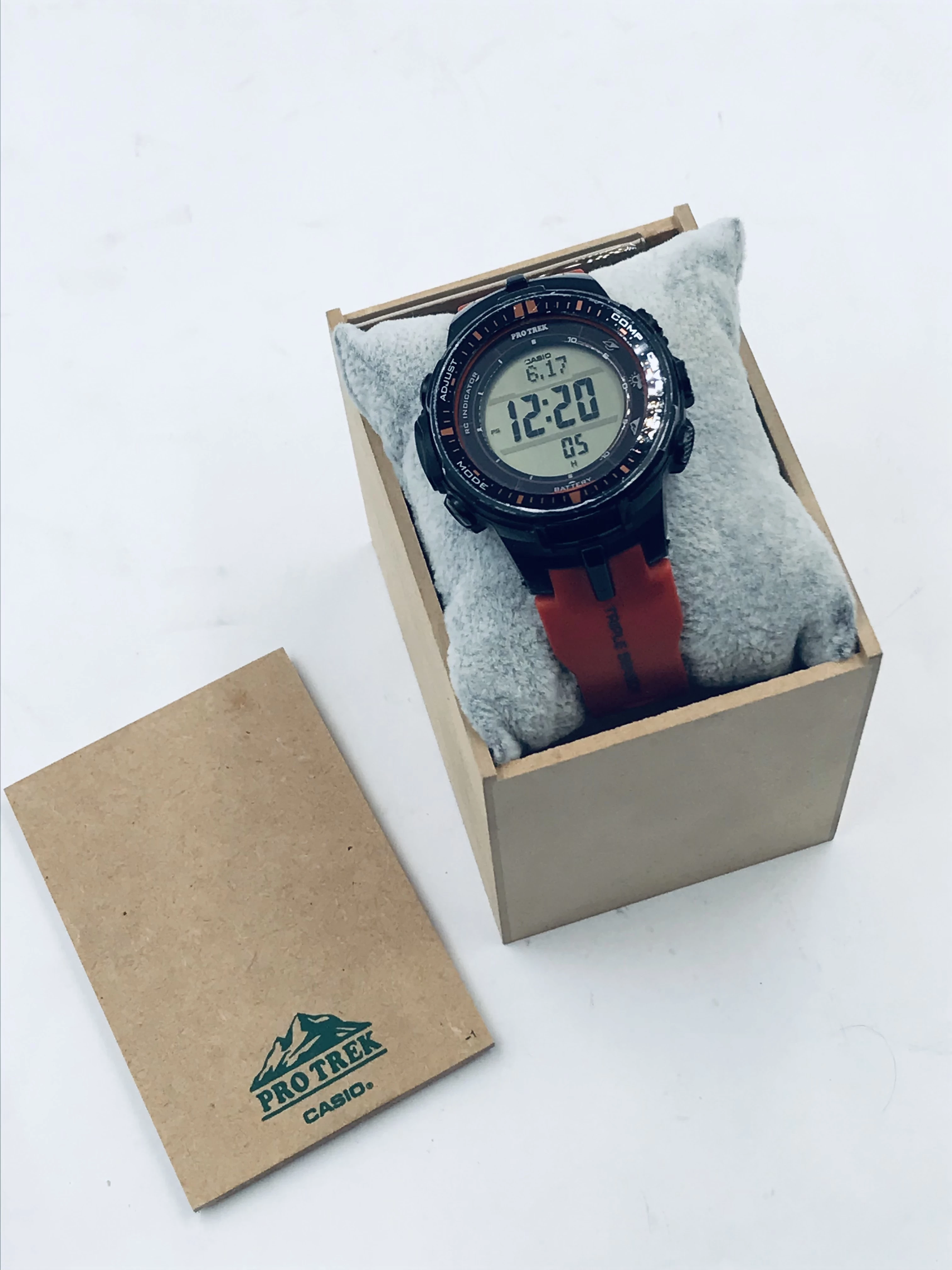 zegarek-casio-pro-trek-prw-3000-polecamy-pilsudskiego-46-sosnowiec