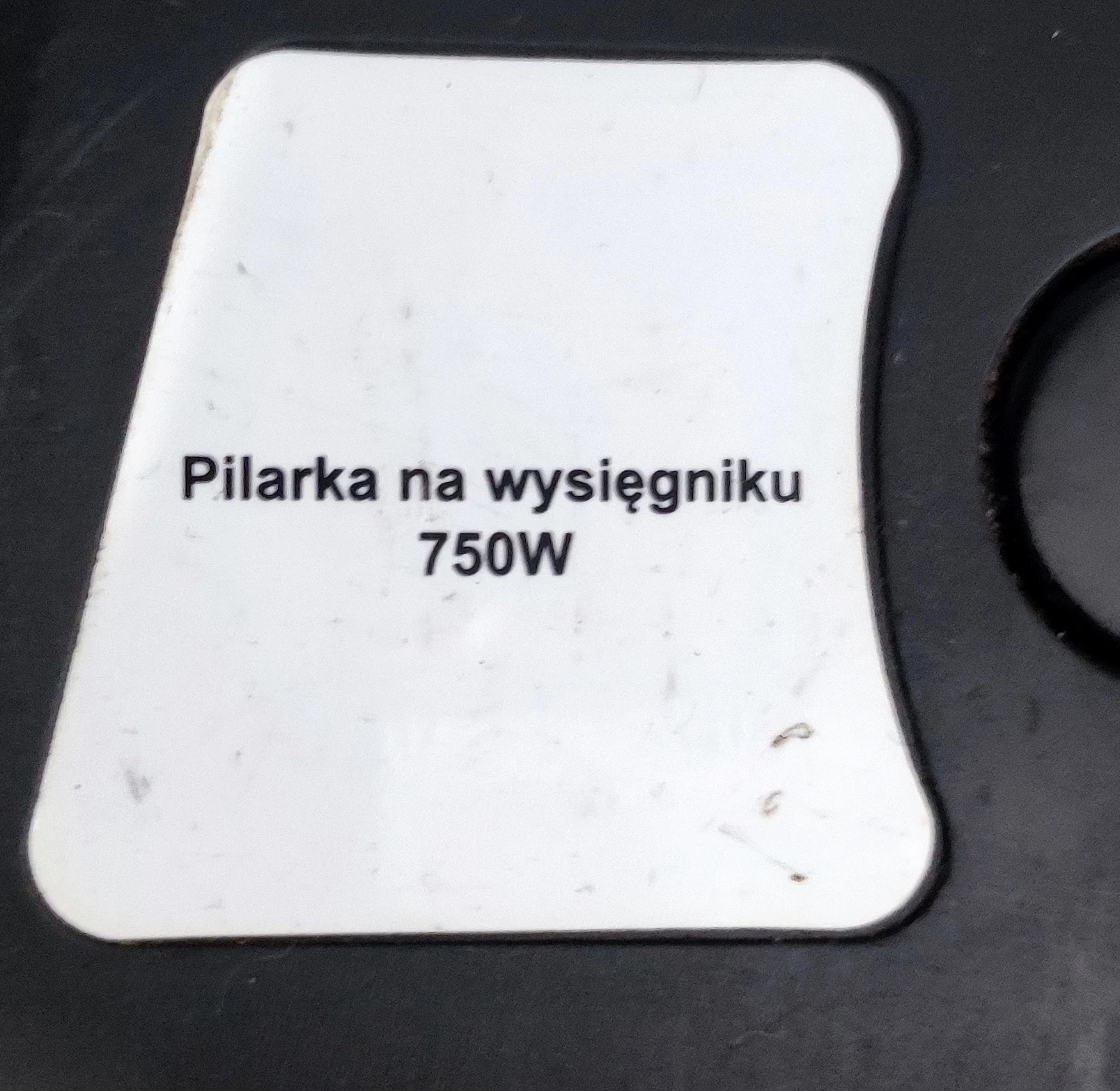 pila-lancuchowa-na-wysiegniku-marka-meec-tools