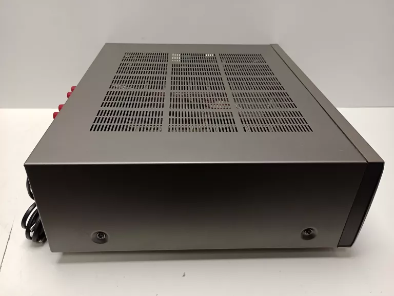 AMPLITUNER YAMAHA DSP-A970