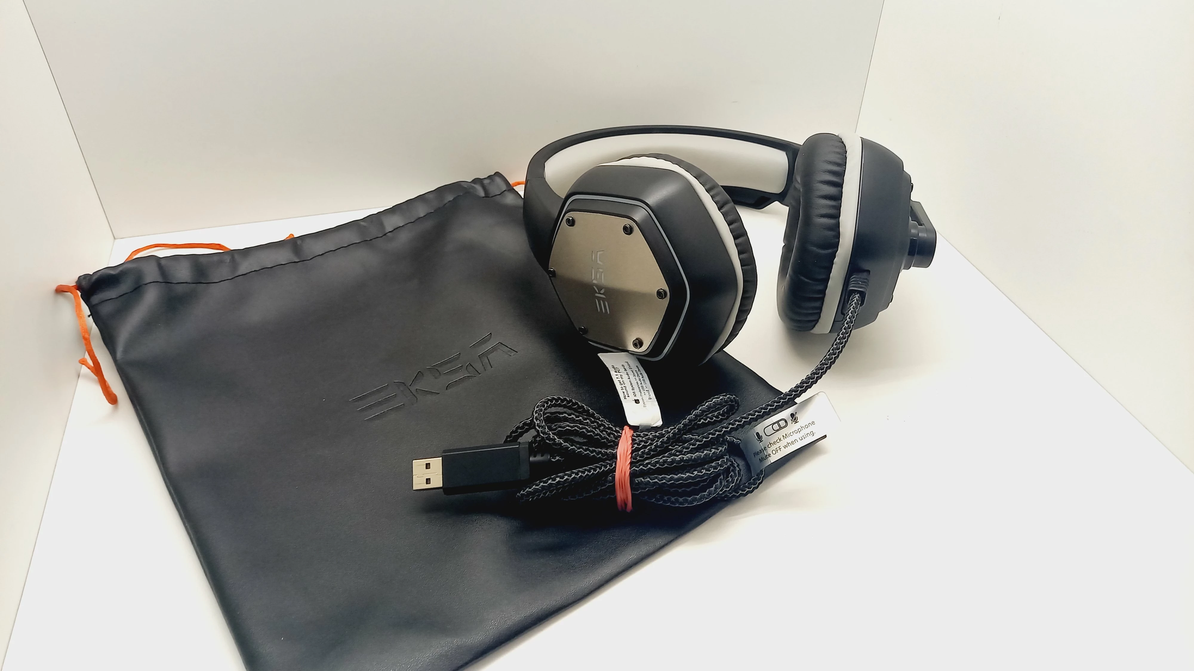 sluchawki-eksa-e1000-bdb-stan-zobacz-ean-gtin-0680904788978