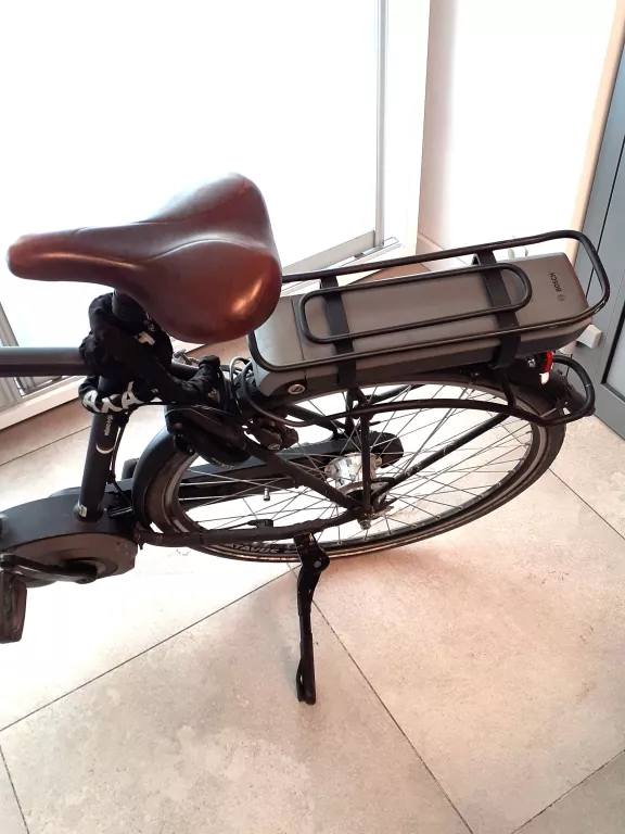 ROWER ELEKTRYCZNY BATAVUS MILANO E-GO 400W