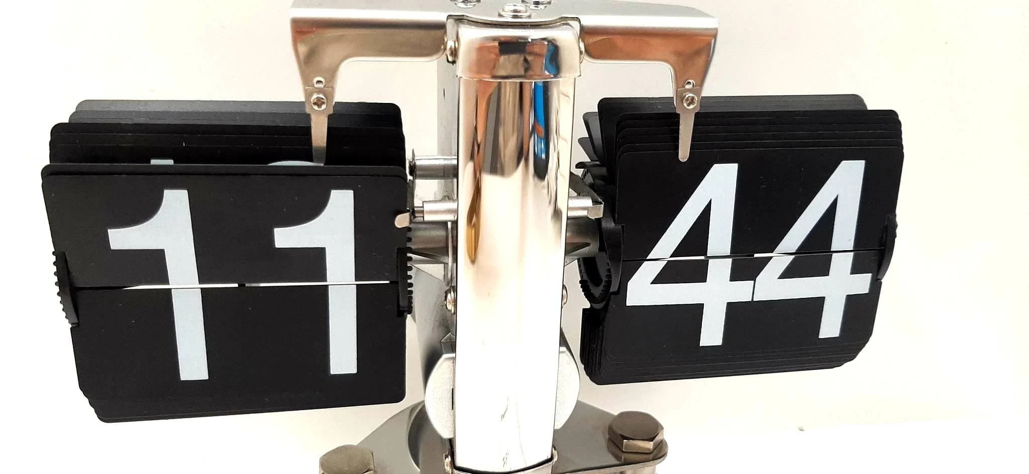 vox-zegar-klapkowy-komodowy-arni-uszkodzony-kod-producenta-2259