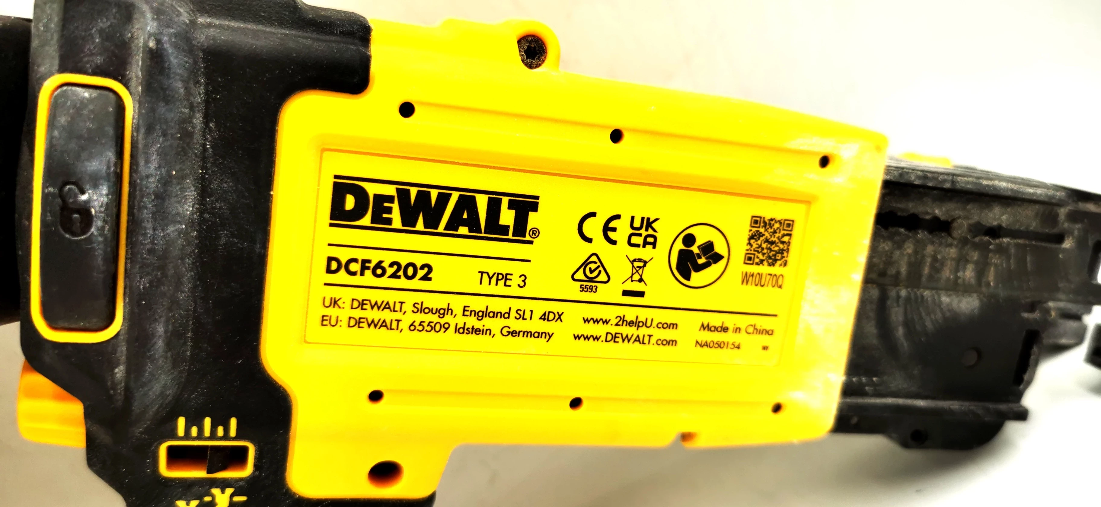 dewalt-dcf620d2k-wkretarka-18v-do-plyt-g-k-zasilanie-akumulator