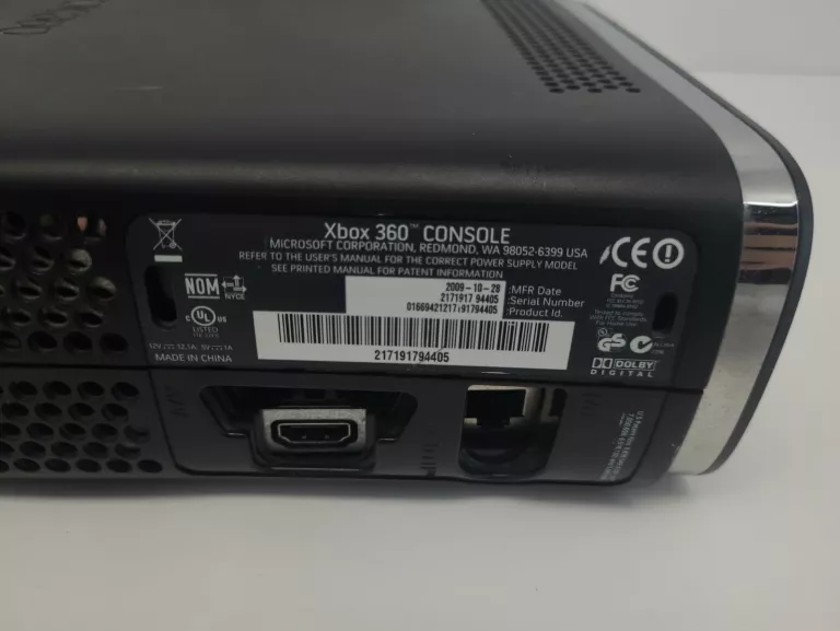 KONSOLA XBOX 360 120GB TRZY PADY GRY