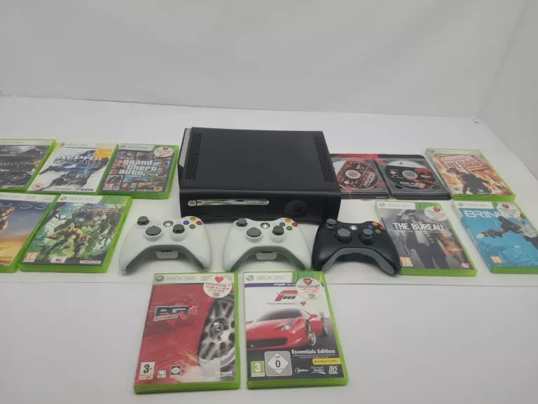 KONSOLA XBOX 360 120GB TRZY PADY GRY