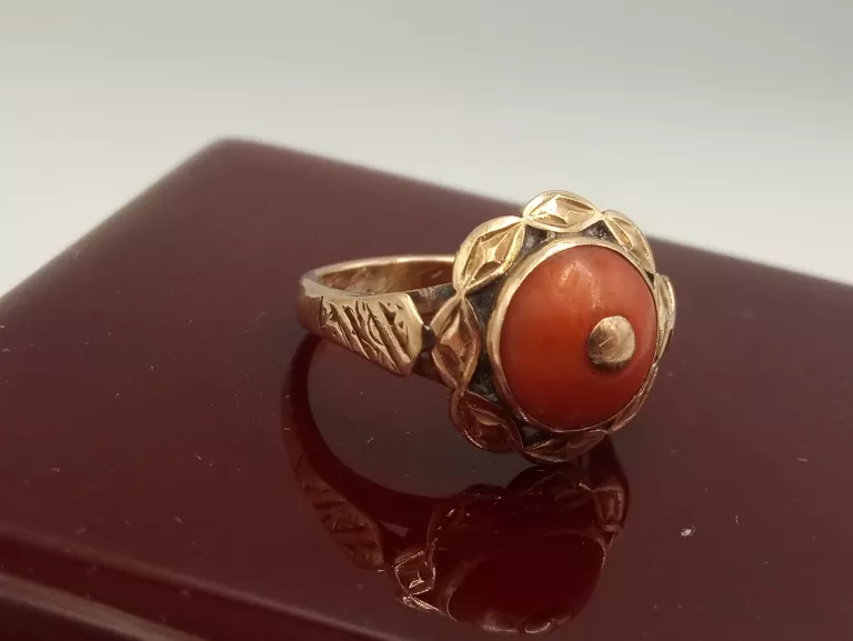 zloty-pierscionek-z-koralem-585-14k-4g-r11-kolor-dominujacy-zloty
