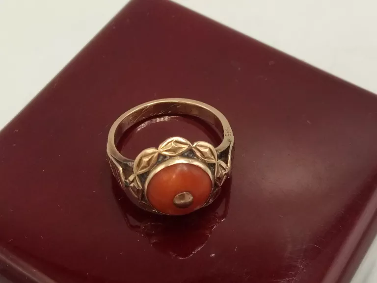 zloty-pierscionek-z-koralem-585-14k-4g-r11-cechy-brak