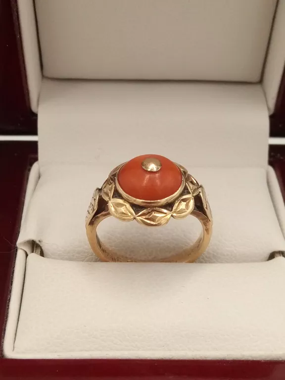 zloty-pierscionek-z-koralem-585-14k-4g-r11-stan-uzywany