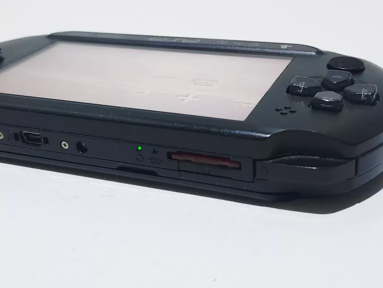 konsola-psp-sony-street-e-1004-czarna-13-gier-product-id-ba1e34f8-c27f-4927-aaa3-c2456330fbad