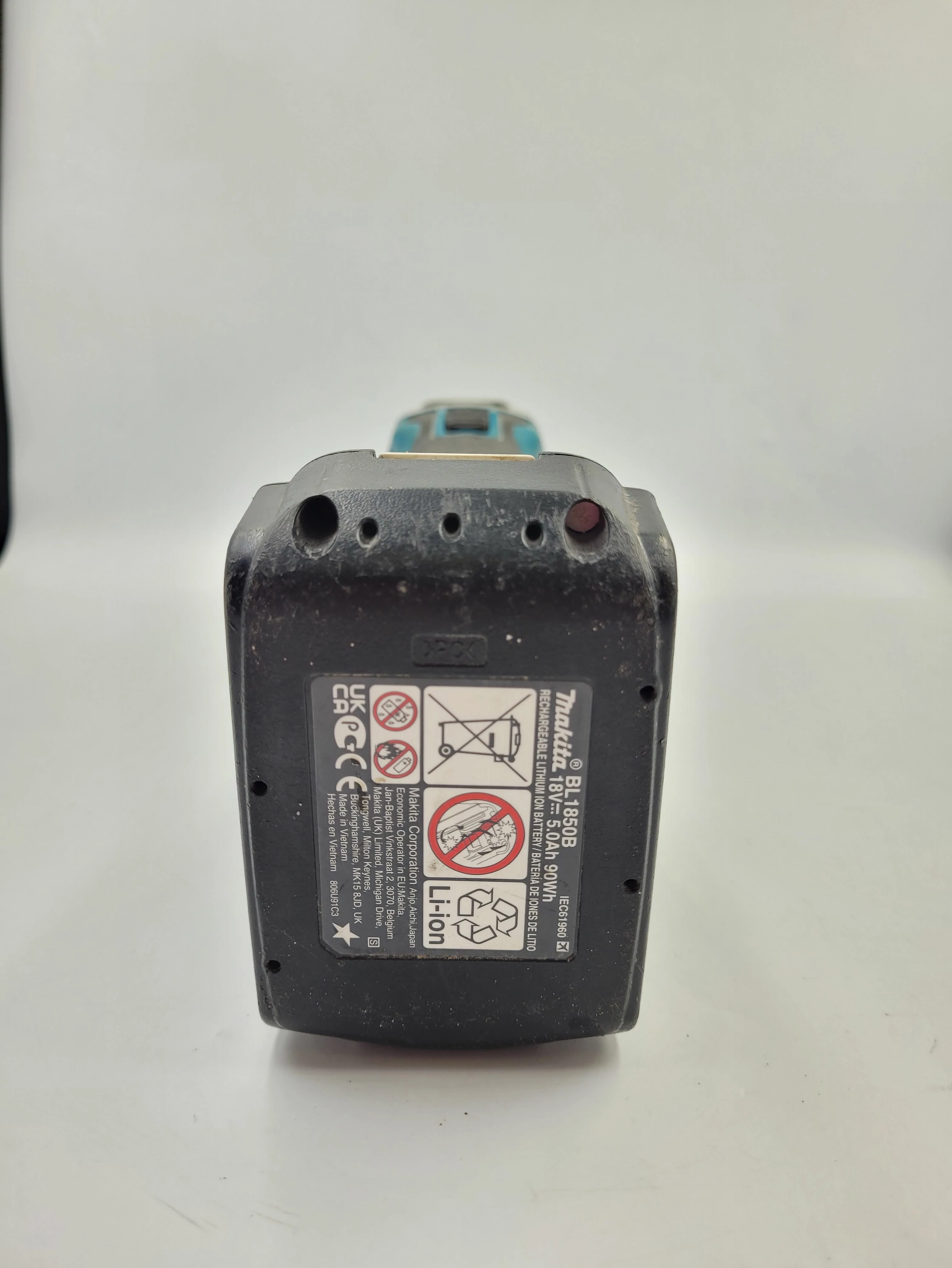 szlifierka-katowa-makita-dga-513-z-akumulatorem-ean-gtin-1219535456797