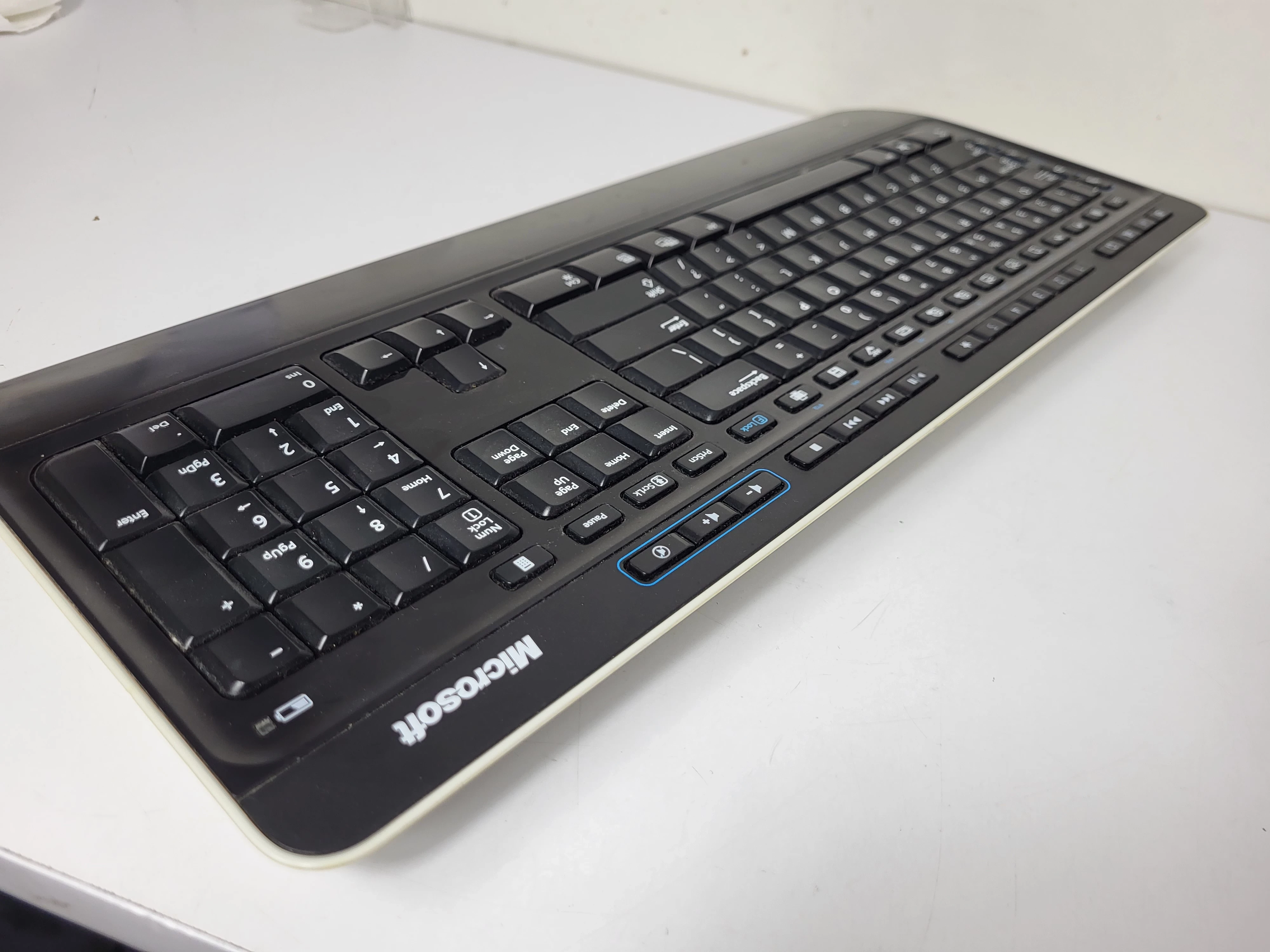 microsoft-wireless-keyboard-3000-interfejs-usb