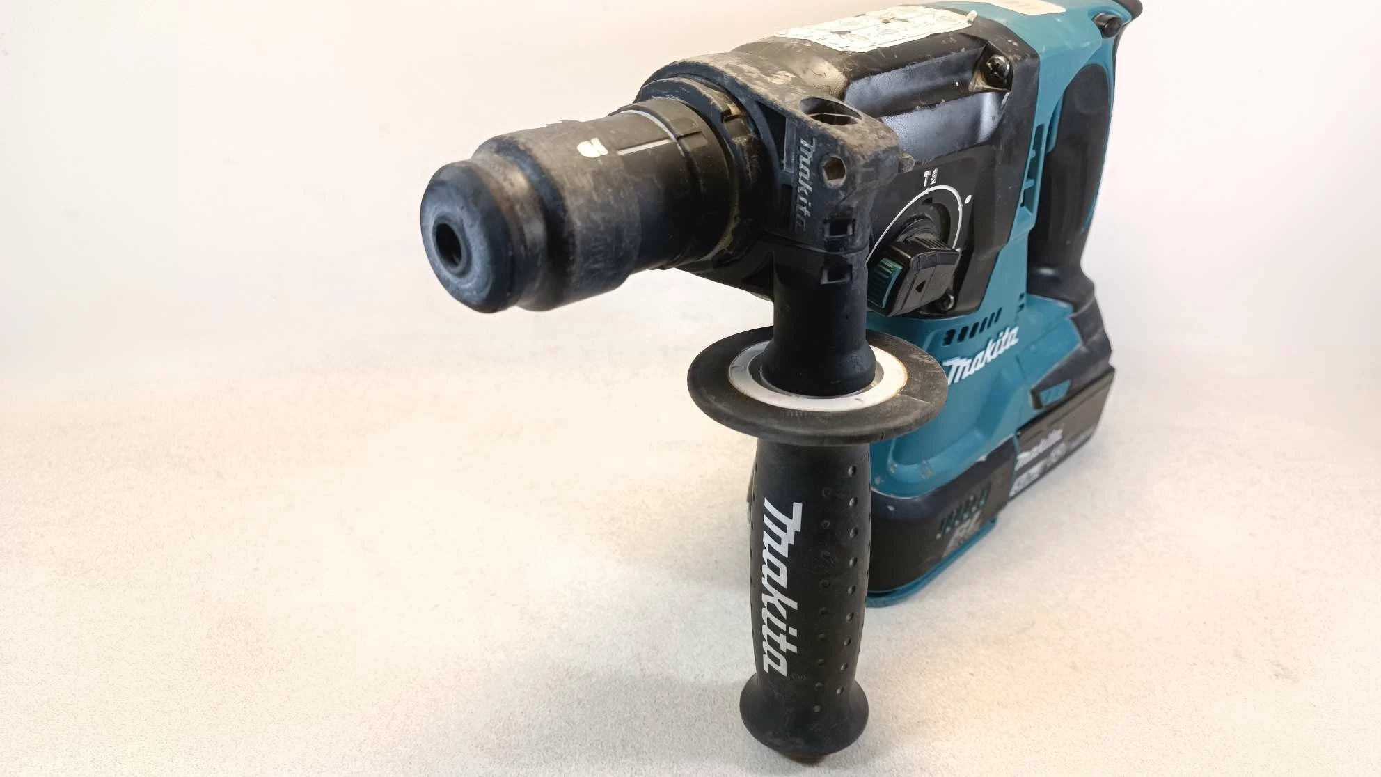 MAKITA DHR243 MŁOTOWIERTARKA + AKUMULATOR Młotowiertarki Loombard.pl