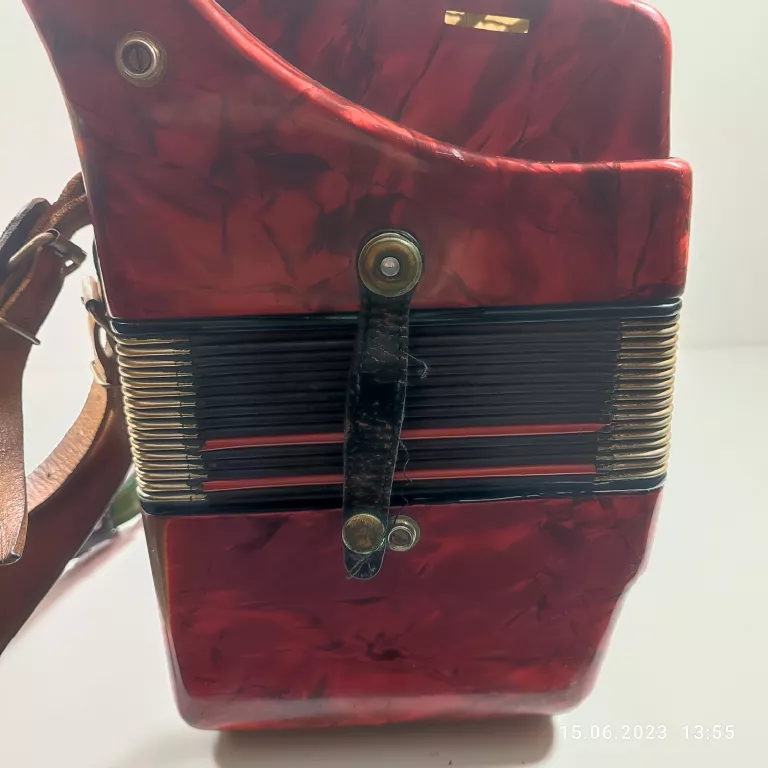 akordeon-royal-standard-nor-120-basow-stan-opakowania-brak-opakowania