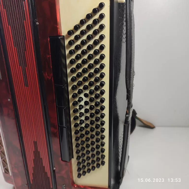 akordeon-royal-standard-nor-120-basow-stan-uzywany