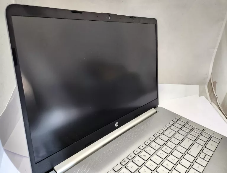 LAPTOP HP 15S-EQ1082NW AMD/8GB/256 SSD