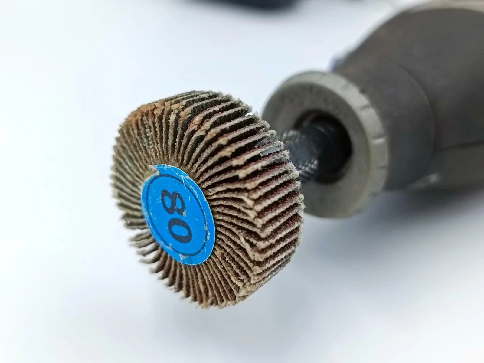 szlifierka-dremel-7750-rodzaj-zasilania-akumulatorowe