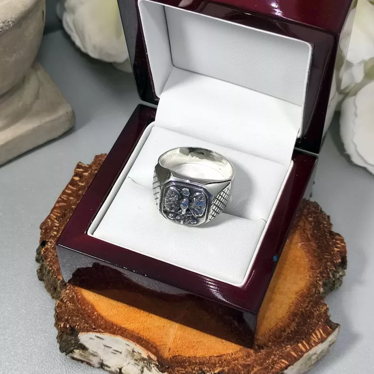 SREBRNY SYGNET Z ORŁEM P.925 9,64G R.22