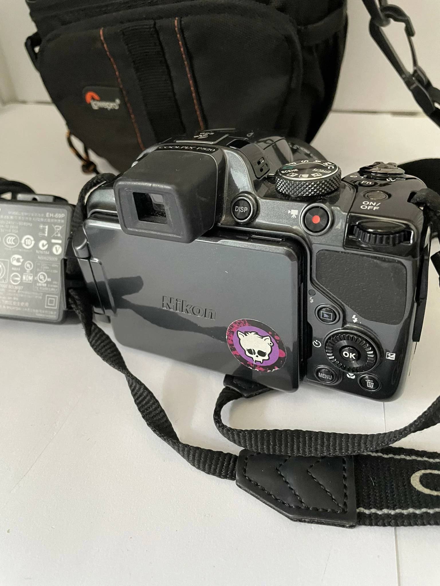 aparat-nikon-coolpix-p520-pokrowieclad-model-p520