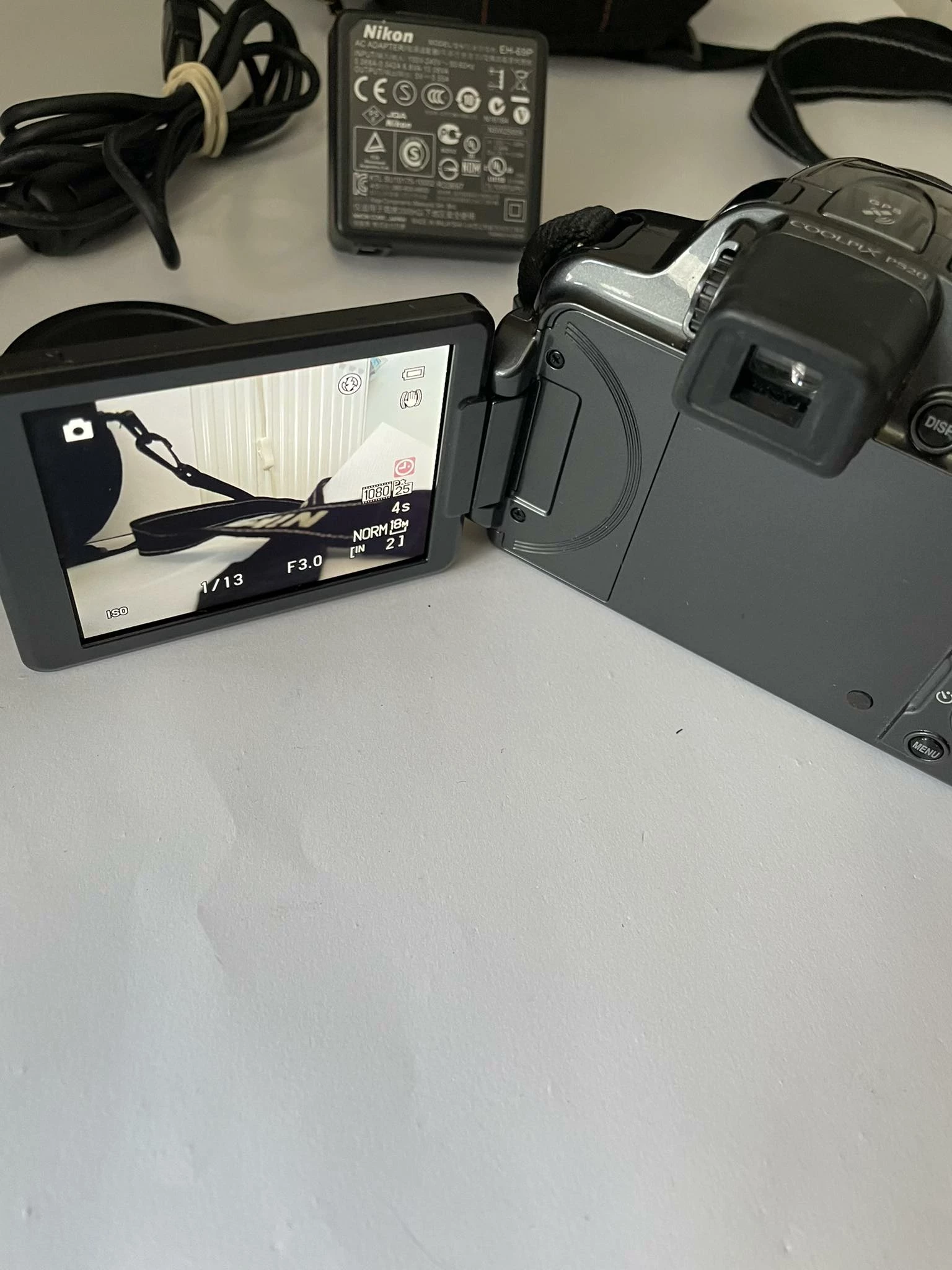 aparat-nikon-coolpix-p520-pokrowieclad-marka-nikon