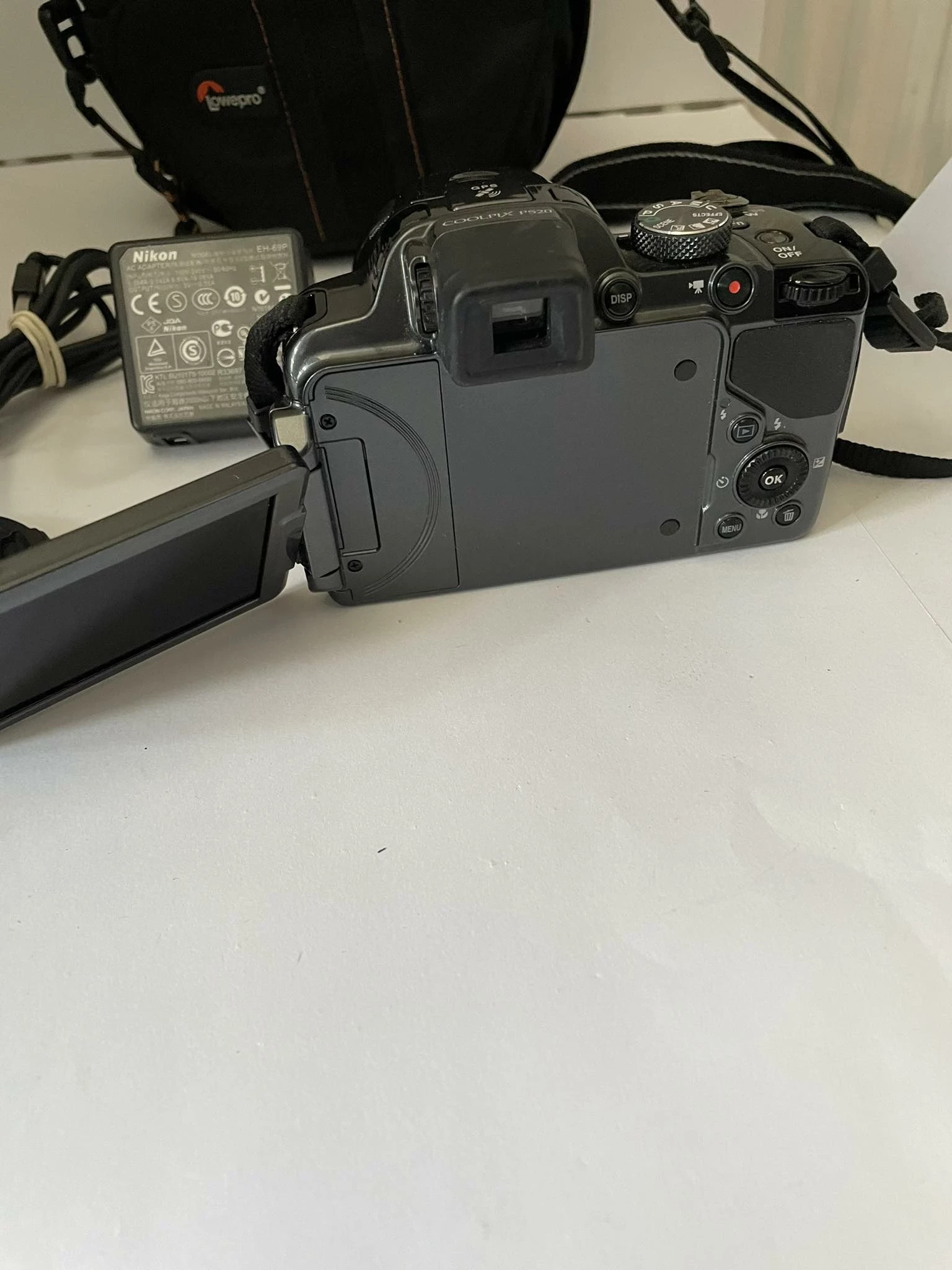 aparat-nikon-coolpix-p520-pokrowieclad-stan-uzywany