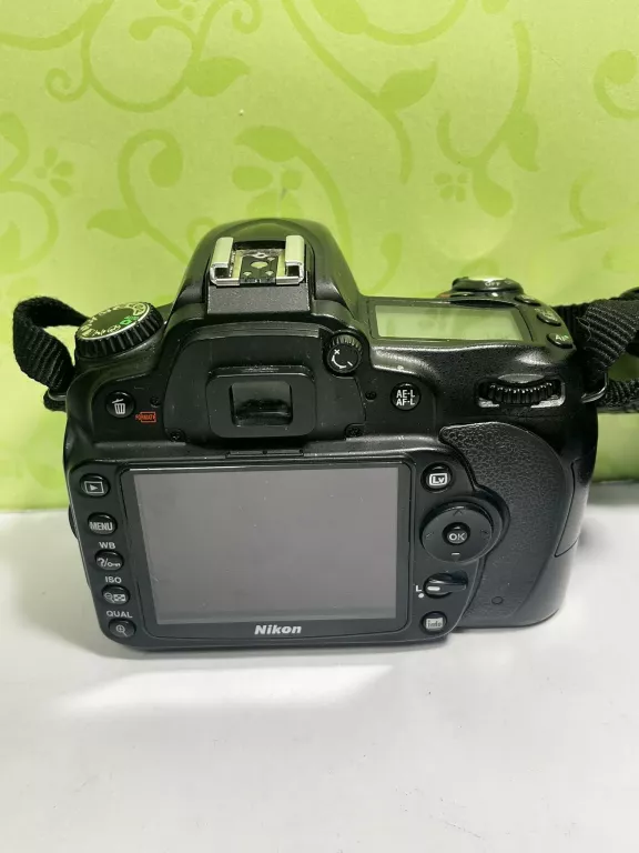 LUSTRZANKA CYFROWA NIKON D90 KOMPLET