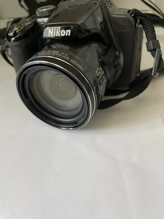 APARAT NIKON COOLPIX P520 POKROWIEC,ŁAD