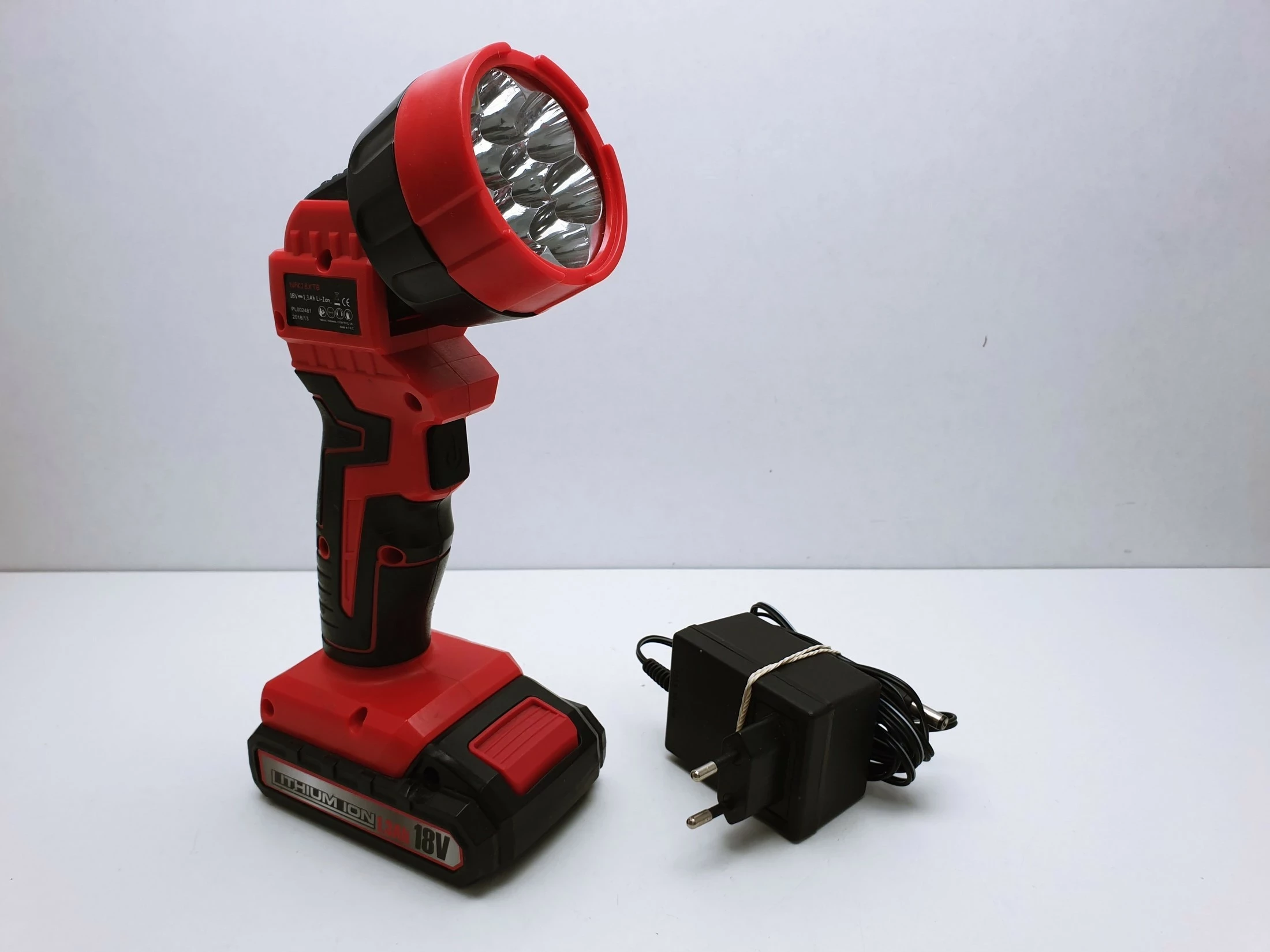 latarka-akumulatorowa-nutool-18v-npk18xtb-lad-wroclawska-6-opole-sj