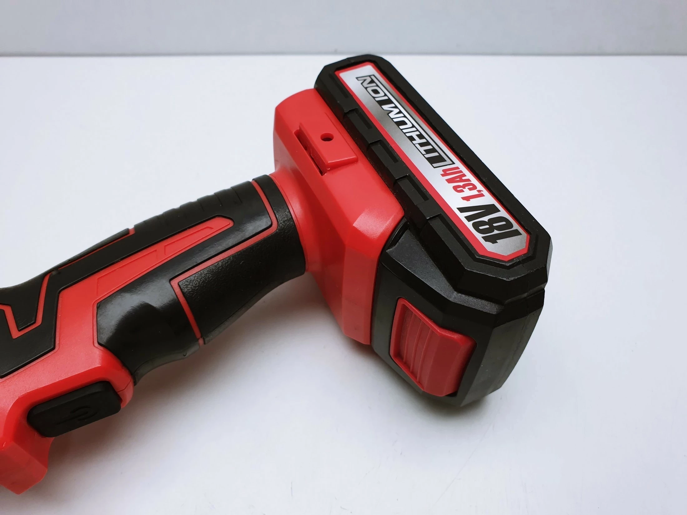 latarka-akumulatorowa-nutool-18v-npk18xtb-lad-ean-gtin-2010000073438