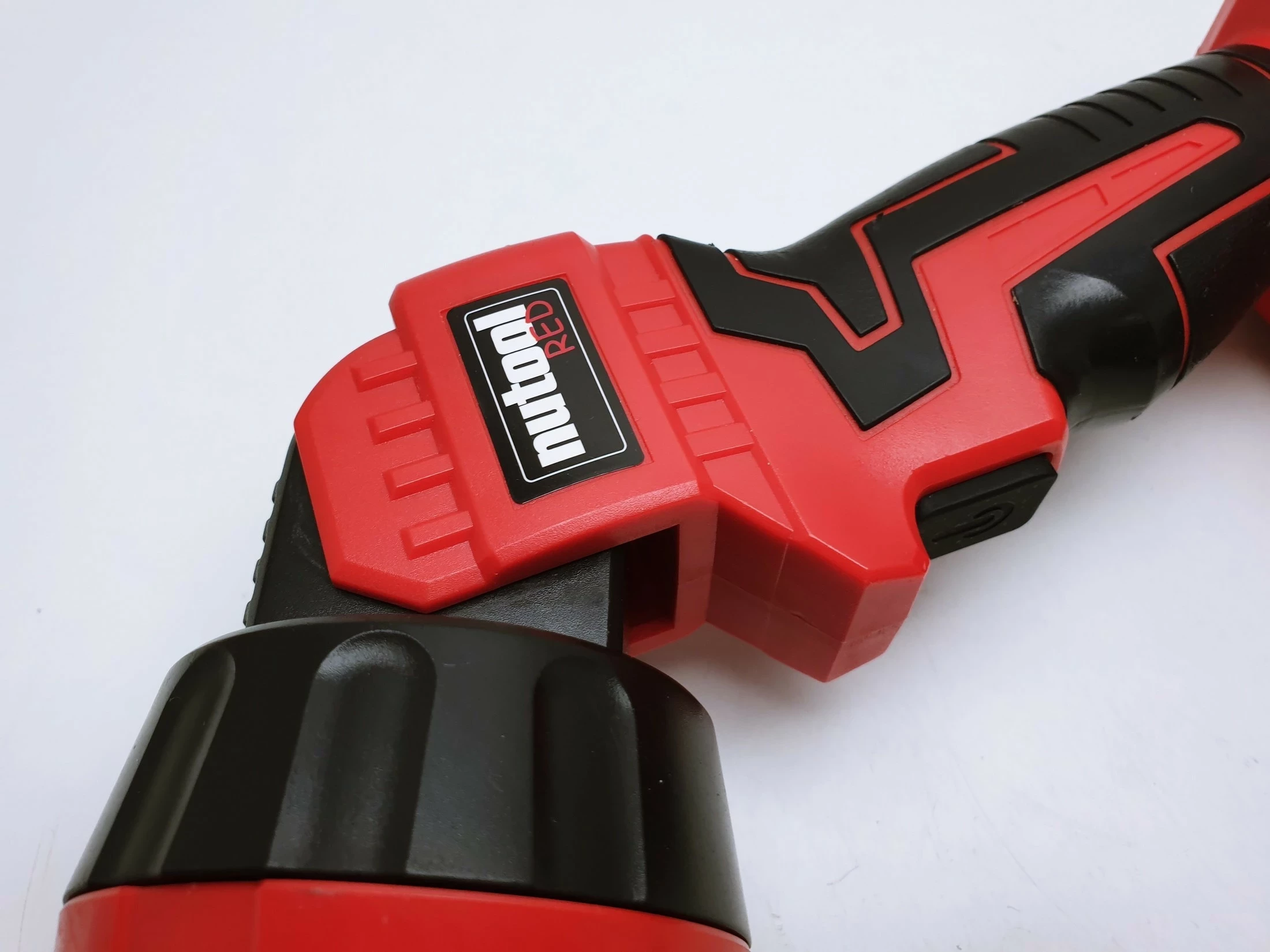 latarka-akumulatorowa-nutool-18v-npk18xtb-lad-marka-bez-marki