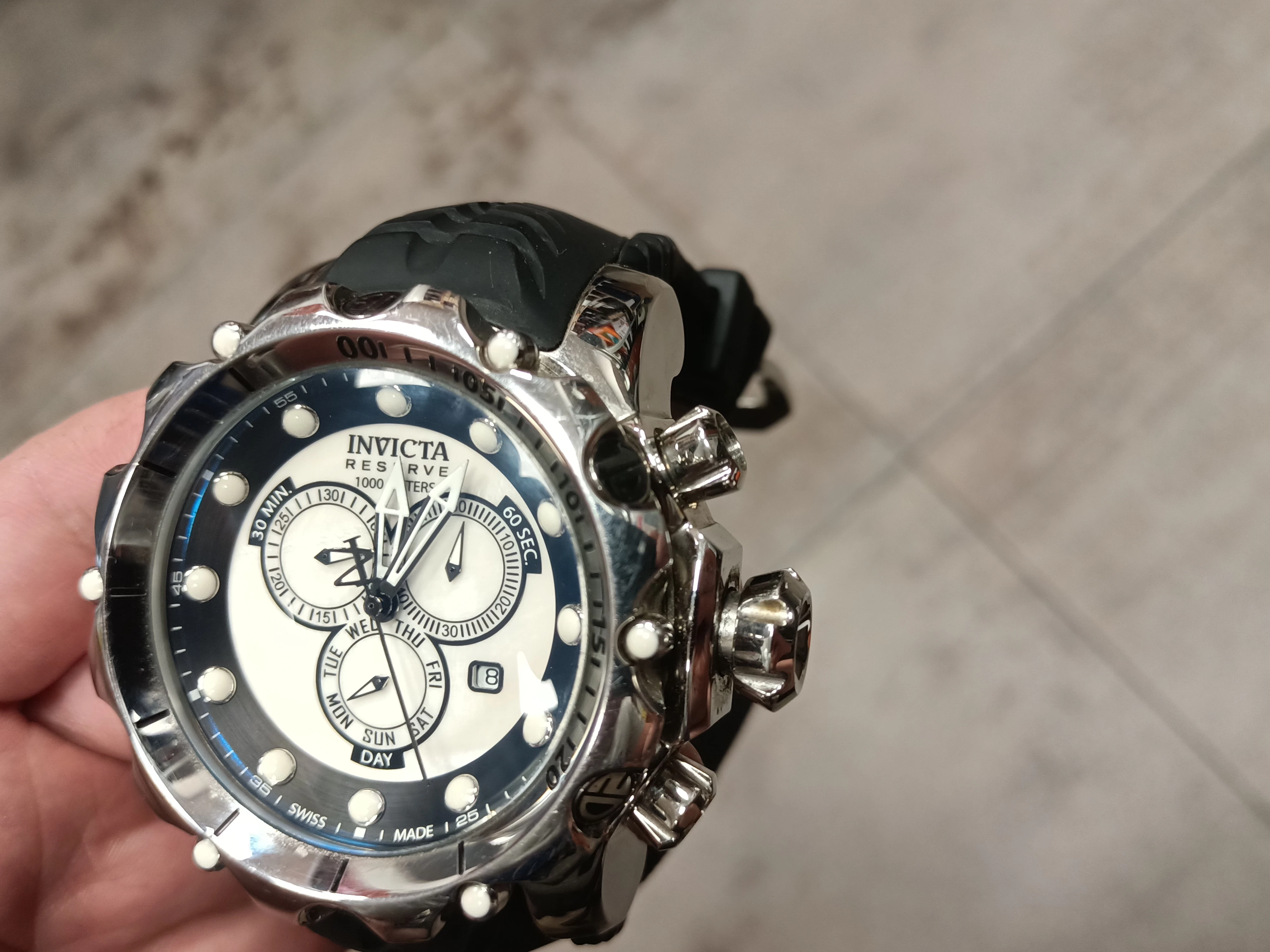 Invicta 20395 sale