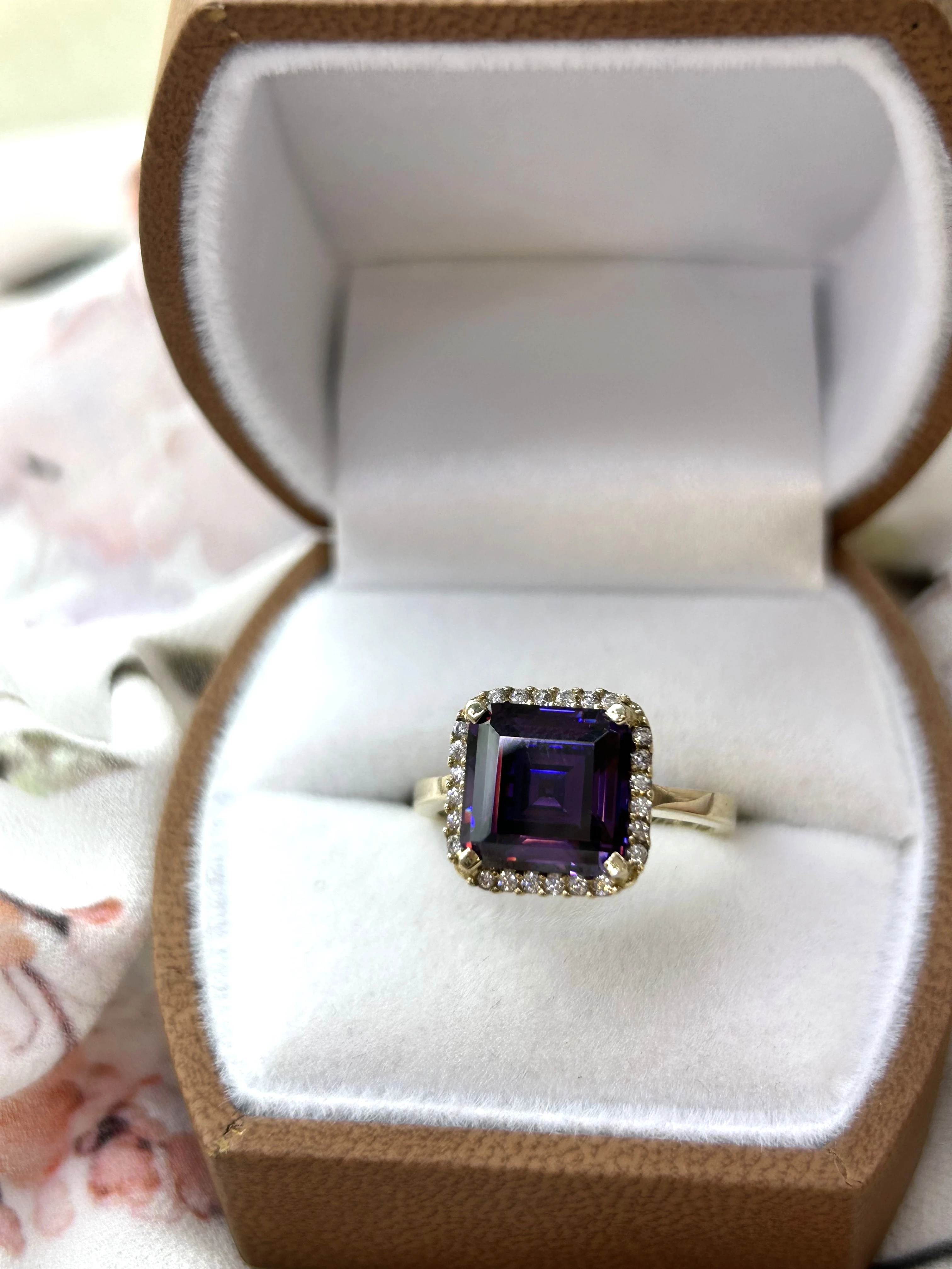 zloty-pierscionek-z-fioletowym-kamieniem-585-395g-r13-ean-gtin-5905868206203